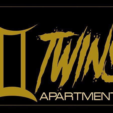 Twins Apartments Kato Pyrgos Exterior foto